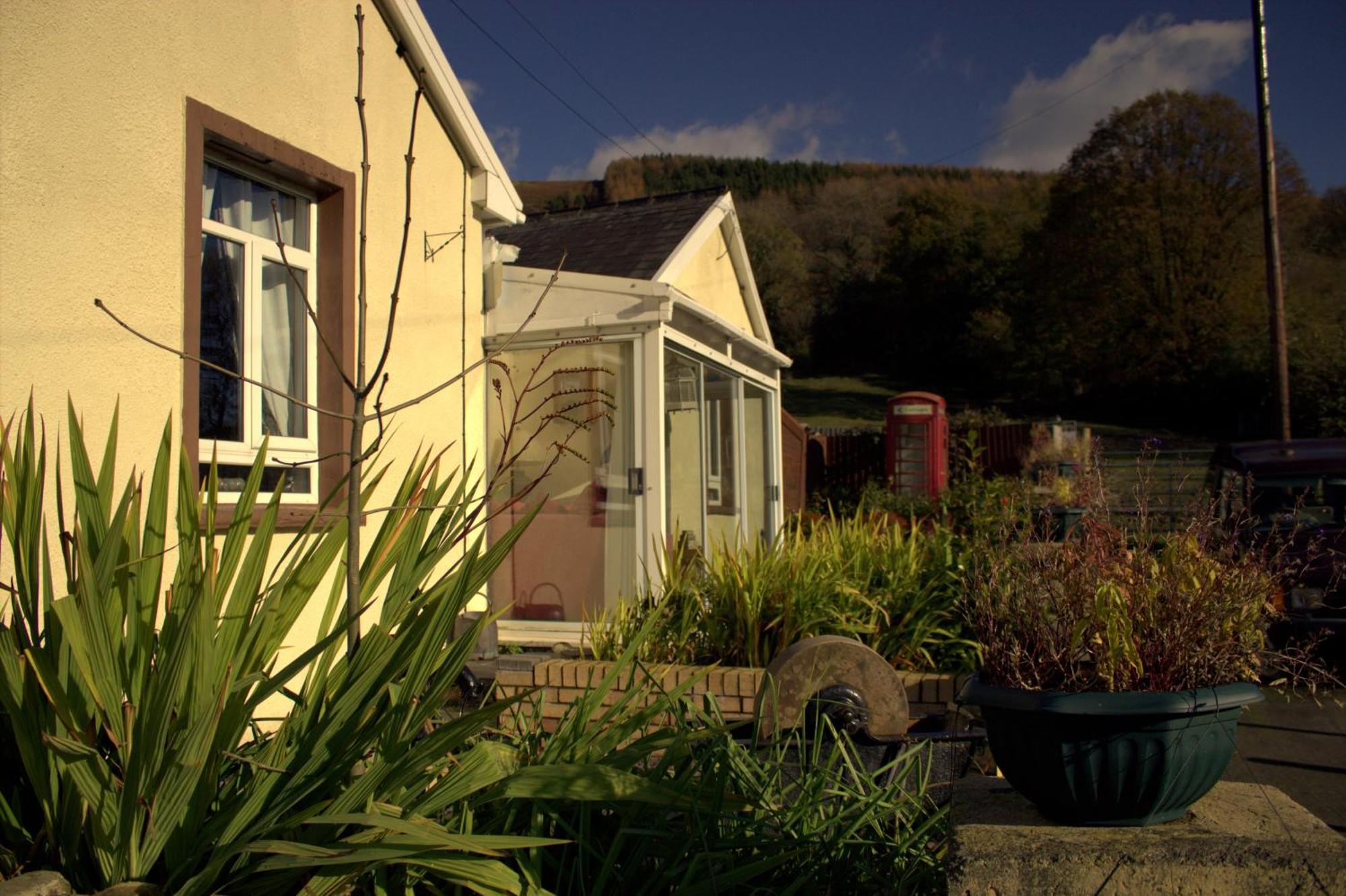 Penybryn Cottages Aberdare Extérieur photo